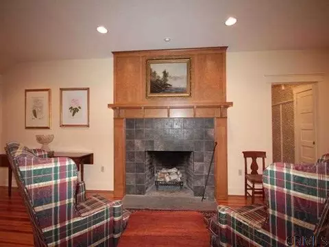 71 Simmons Rd, Glenmont, NY 12077 photo 9