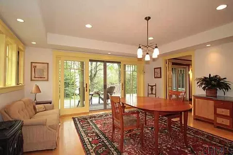 71 Simmons Rd, Glenmont, NY 12077 photo 7