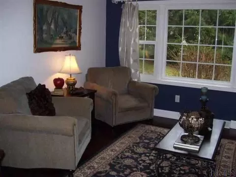 91 Willow St, Guilderland, NY 12084 photo 8