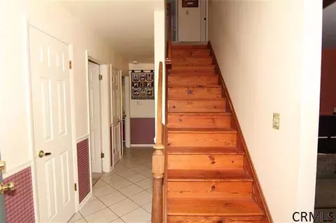 63 Manor Dr, Glenmont, NY 12077 photo 16