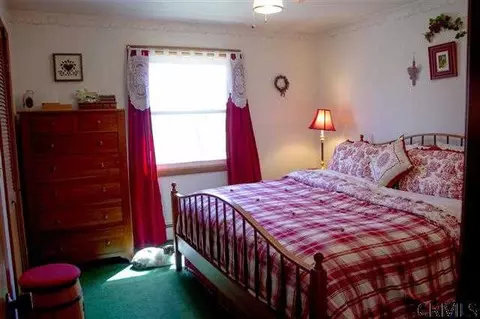 17 Upper Parker Rd, Selkirk, NY 12158 photo 8