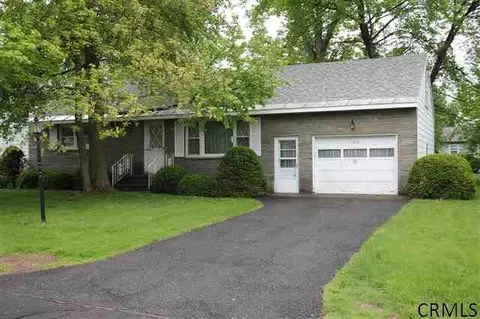 1216 Hendrickson Ave, Schenectady, NY 12309 photo 2