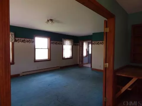 482 Hilltop Rd, Sprakers, NY 12166 photo 10