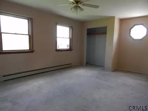 482 Hilltop Rd, Sprakers, NY 12166 photo 18