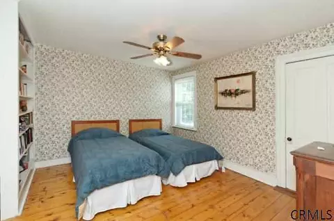33 Front St, Schenectady, NY 12305 photo 16