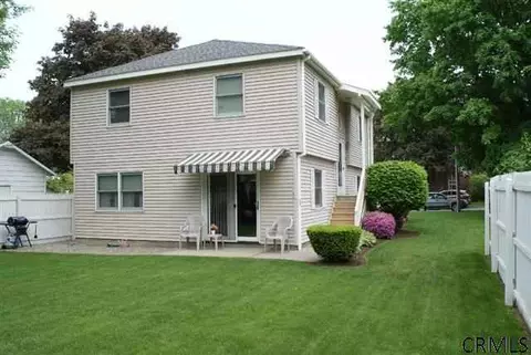1102 Austin Pl, Schenectady, NY 12306 photo 9