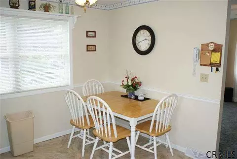1102 Austin Pl, Schenectady, NY 12306 photo 6