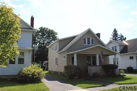 1108 Baker Ave, Schenectady, NY 12309 photo 2