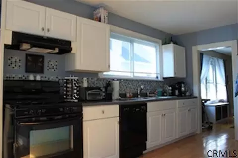 1108 Baker Ave, Schenectady, NY 12309 photo 8