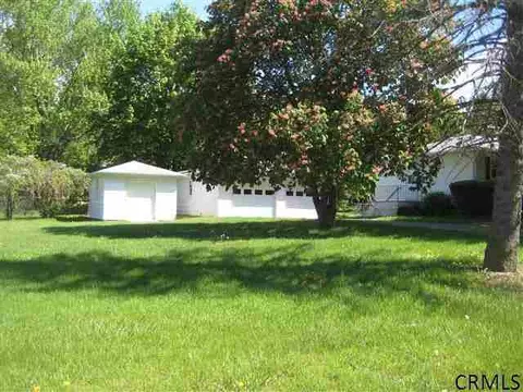 16 Larch St, Leeds, NY 12451 photo 3