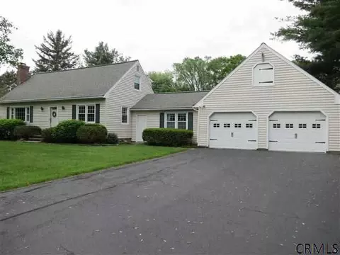 16 Eberle Rd, Latham, NY 12110 photo 21