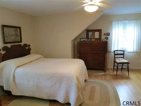 16 Eberle Rd, Latham, NY 12110 photo 11