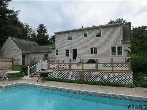 16 Eberle Rd, Latham, NY 12110 photo 5