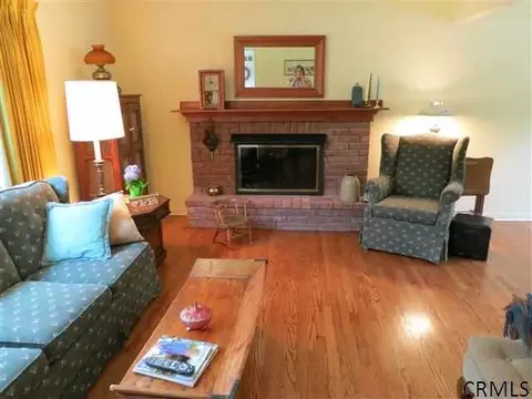 16 Eberle Rd, Latham, NY 12110 photo 8