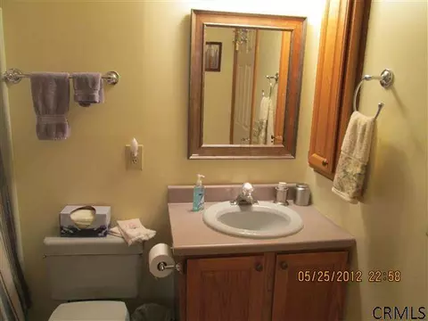 3 Standish Dr, Glenmont, NY 12077 photo 14