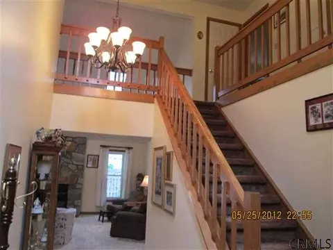 3 Standish Dr, Glenmont, NY 12077 photo 4
