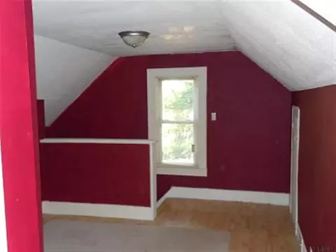 44 Clement Ave, Schenectady, NY 12304 photo 11