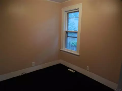 44 Clement Ave, Schenectady, NY 12304 photo 6