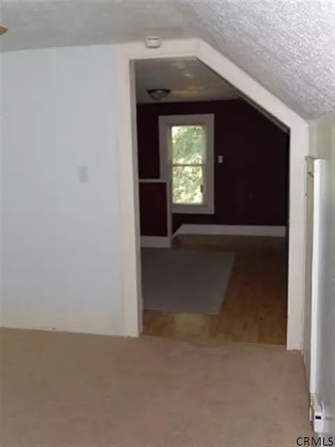 44 Clement Ave, Schenectady, NY 12304 photo 13