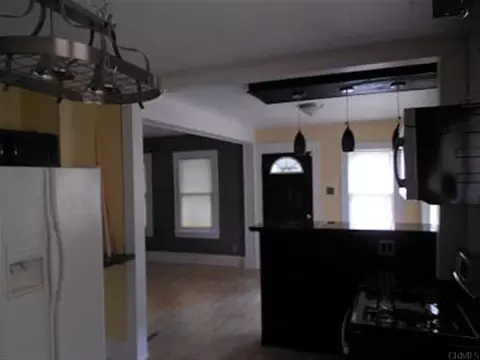 44 Clement Ave, Schenectady, NY 12304 photo 5