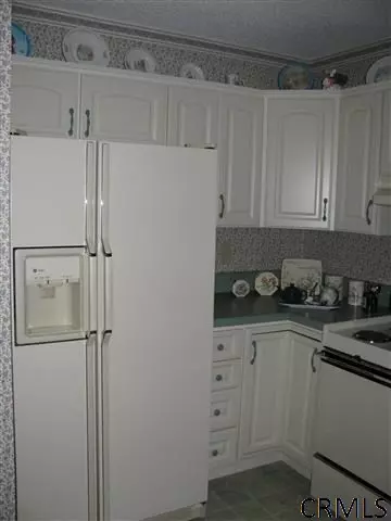 9 Crowsnest Ct, Waterford, NY 12188 photo 8