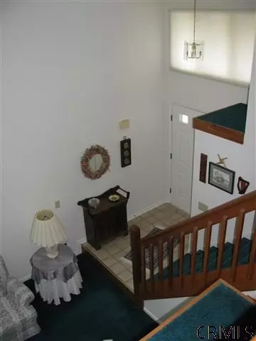 9 Crowsnest Ct, Waterford, NY 12188 photo 3