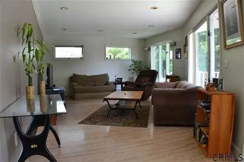 146 E State St, Gloversville, NY 12078 photo 5