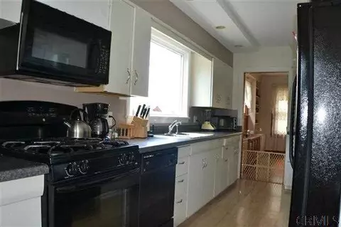 146 E State St, Gloversville, NY 12078 photo 2