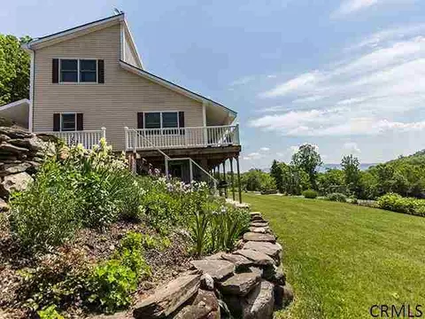 334 Stanton Rd, Jackson, NY 12816 photo 2