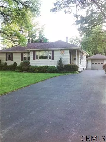 26 Charles Blvd, Delmar, NY 12054 photo 1