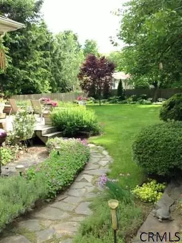26 Charles Blvd, Delmar, NY 12054 photo 3