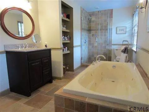 6 Macaffer Dr, Menands, NY 12204 photo 5