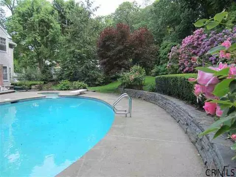 6 Macaffer Dr, Menands, NY 12204 photo 23