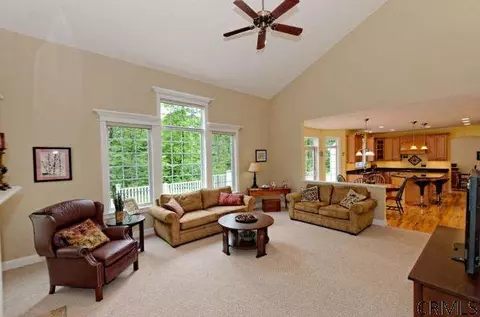 26 Summit Trl, Halfmoon, NY 12118 photo 13