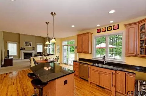 26 Summit Trl, Halfmoon, NY 12118 photo 10