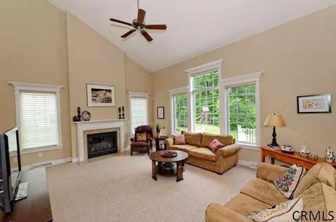 26 Summit Trl, Halfmoon, NY 12118 photo 11