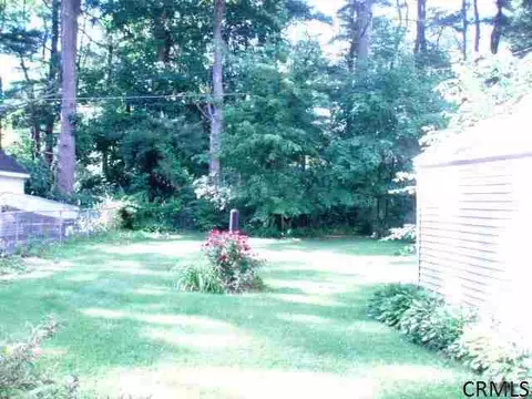 13 Murrlin Dr, Delmar, NY 12054 photo 4