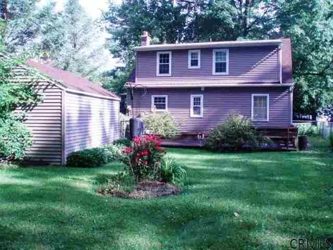13 Murrlin Dr, Delmar, NY 12054 photo 2