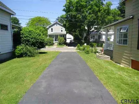 231 Edward St, Schenectady, NY 12304 photo 5