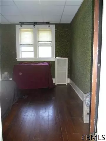 231 Edward St, Schenectady, NY 12304 photo 18