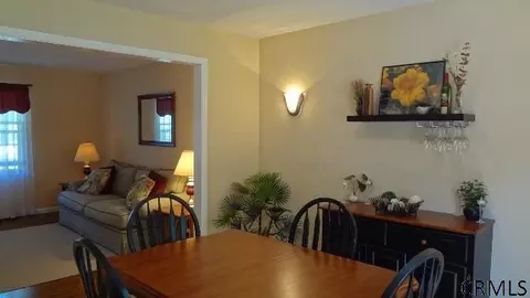 7 Kasper Dr, Clifton Park, NY 12065 photo 6