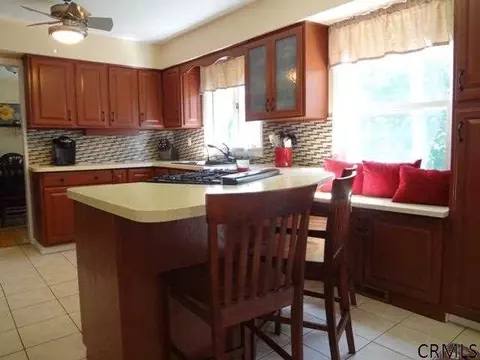 7 Kasper Dr, Clifton Park, NY 12065 photo 9