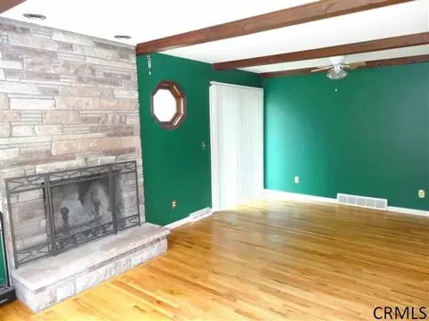 8 Salem Rd, Delmar, NY 12054 photo 3