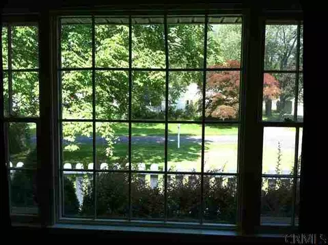 29 Hunter Rd, Delmar, NY 12054 photo 9