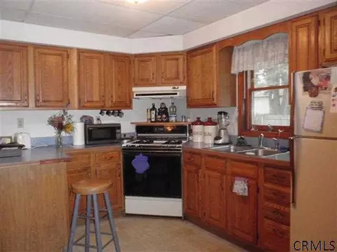 910 Beaver St, Schenectady, NY 12308 photo 6