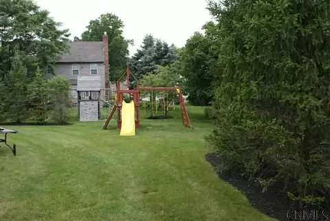 10 Durham Ct, Delmar, NY 12054 photo 20