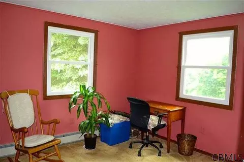 148 Thruview Dr, Amsterdam, NY 12010 photo 11