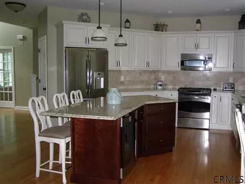149 Bender Ln, Glenmont, NY 12077 photo 9