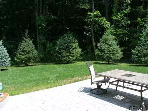 149 Bender Ln, Glenmont, NY 12077 photo 25
