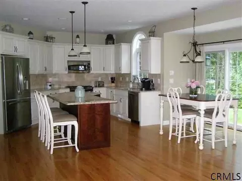 149 Bender Ln, Glenmont, NY 12077 photo 10